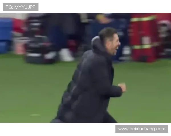 终场绝杀引爆全场球迷热议冠军归属悬念再起今夜巅峰对决燃爆联盟